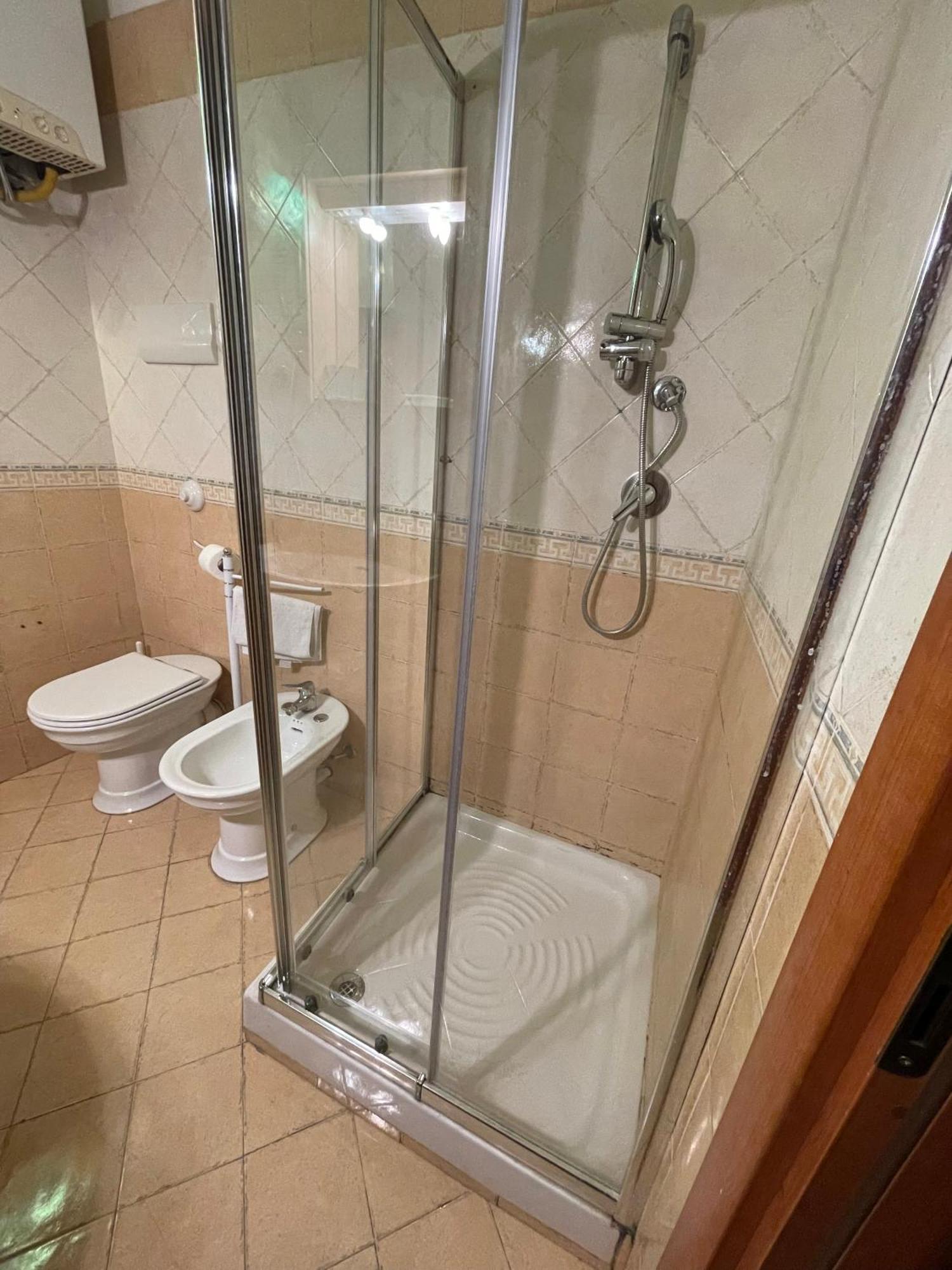 Hola Cathedral House Cadorna Apartment Палермо Екстериор снимка