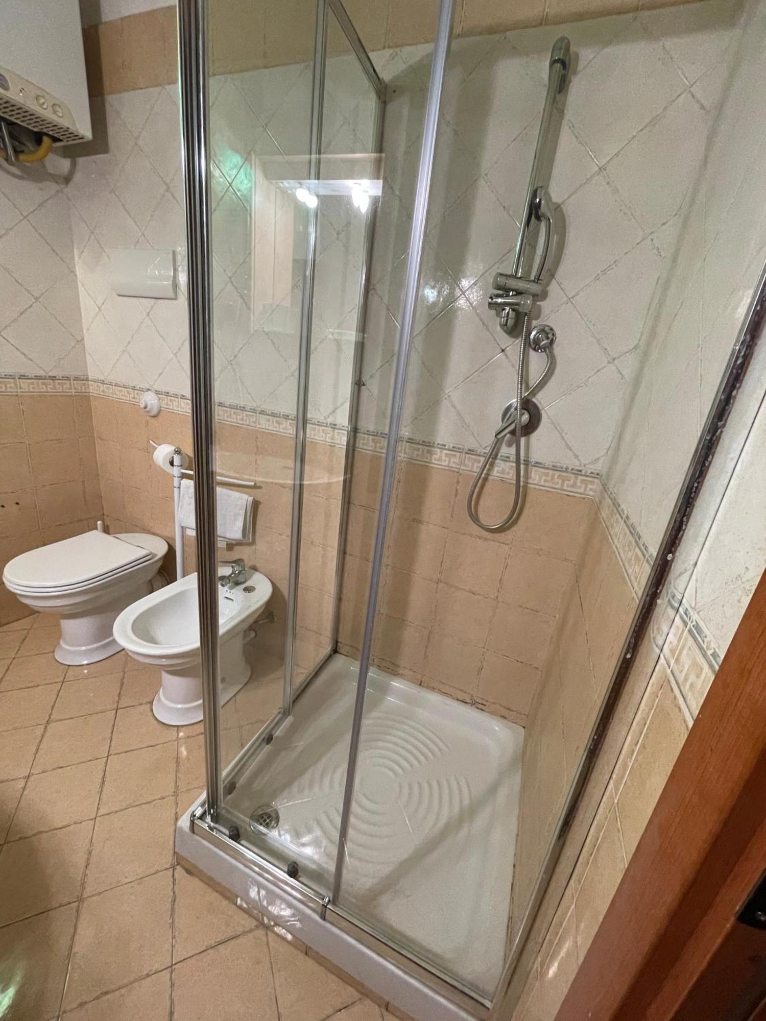 Hola Cathedral House Cadorna Apartment Палермо Екстериор снимка