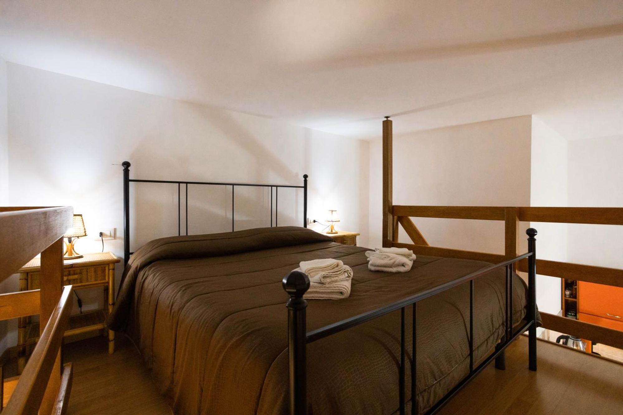 Hola Cathedral House Cadorna Apartment Палермо Екстериор снимка